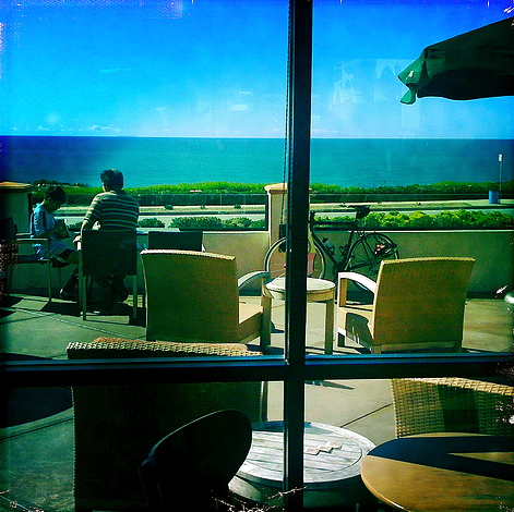 The honest-to-Goodness view from the Starbucks at PV Drive West & Hawthorne.    I could sit out there alll day.